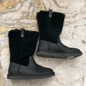 WOMEN UGG BOOTS WITH BACK ZIPPER